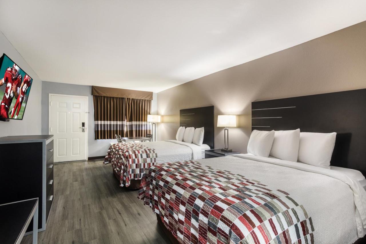 Red Roof Inn & Suites Athens, Al Exteriér fotografie